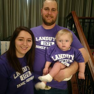 Meet your Posher, Kayla